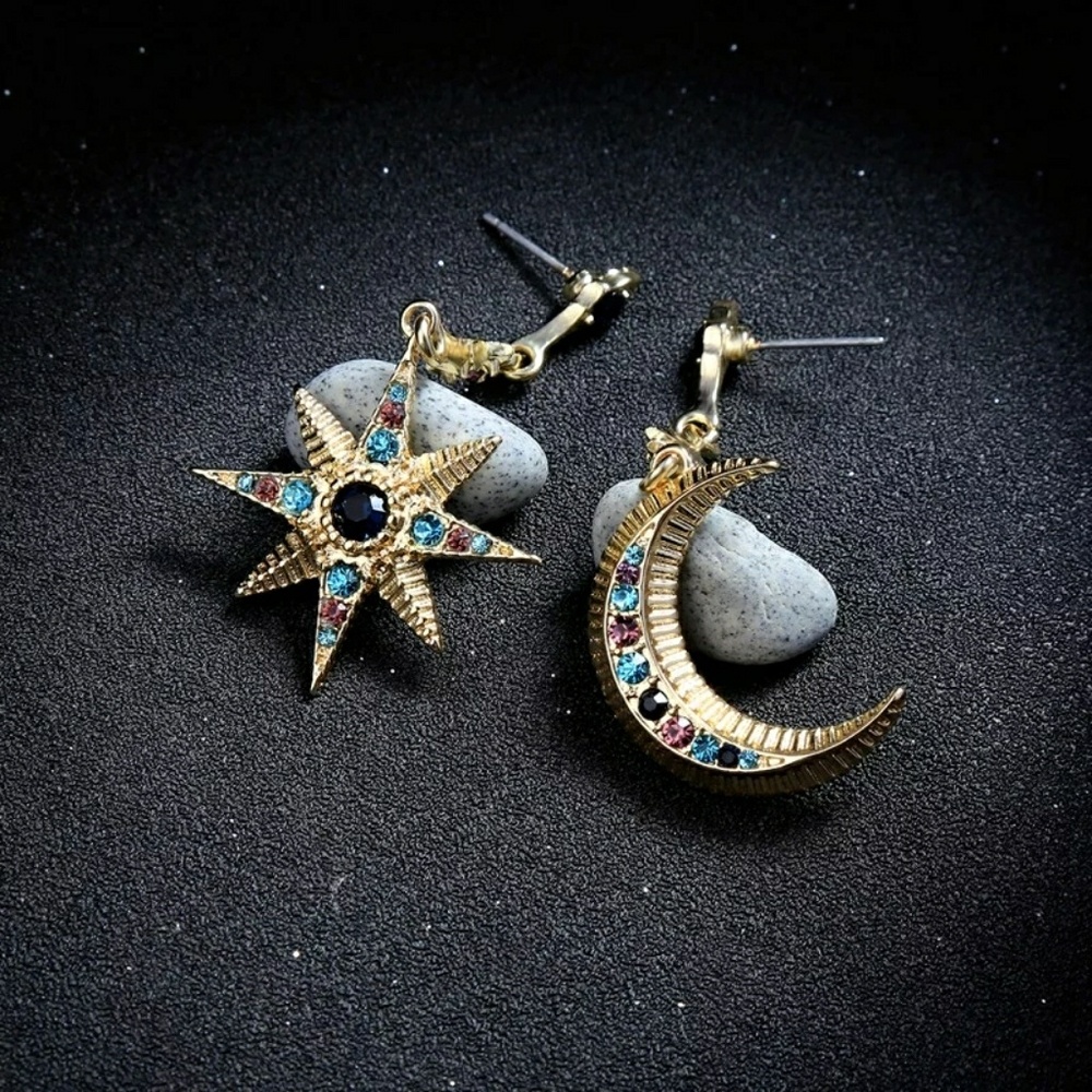 Star & Moon Crystal Vintage Dangle/Drop Earrings - Picture 6 of 7